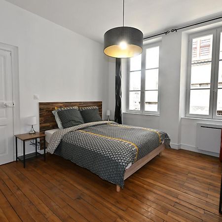 3 Appartements Premium Au Pied De La Cathedrale - Hypercentre Sens Buitenkant foto