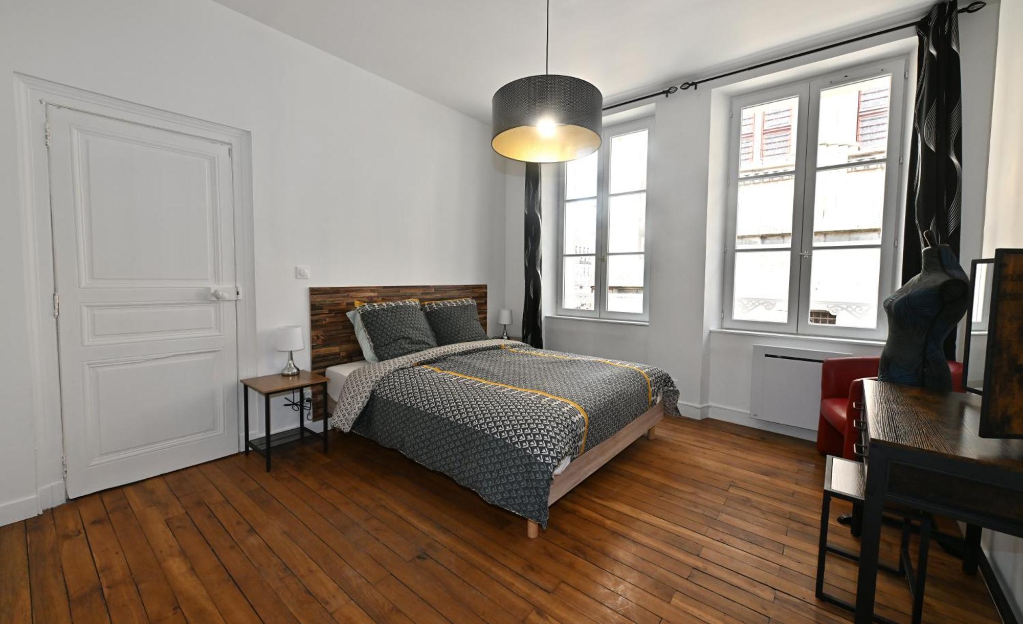 3 Appartements Premium Au Pied De La Cathedrale - Hypercentre Sens Buitenkant foto